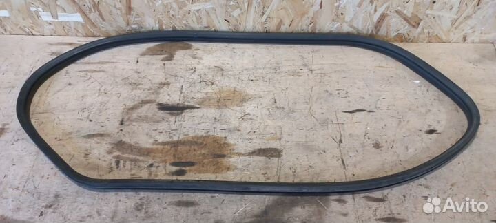 Уплотнитель стекла двери Captiva C140