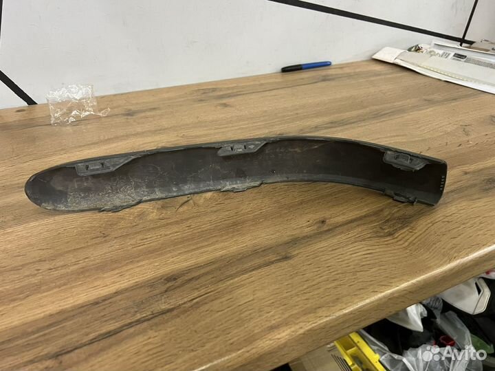 Молдинг переднего бампера Nissan Sunny FB15