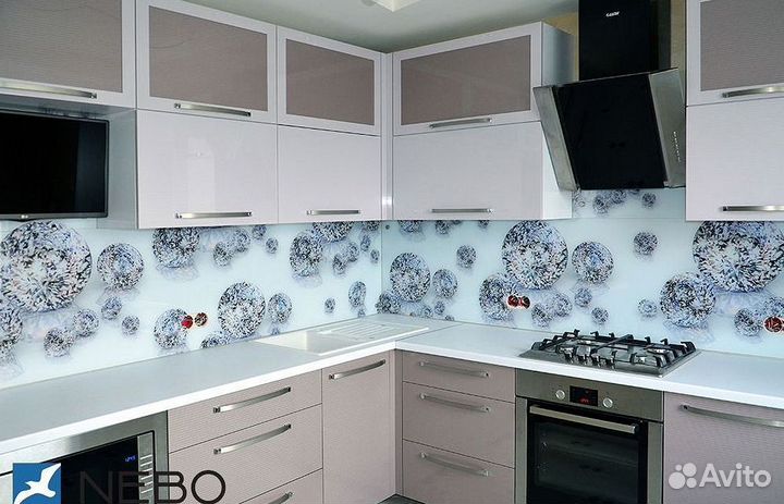 Скинали из стекла для кухни