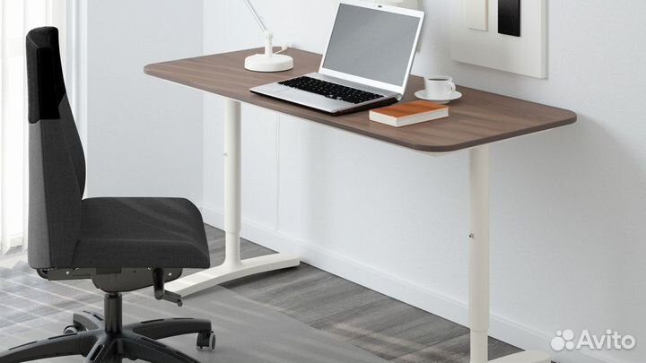 Стол bekant IKEA