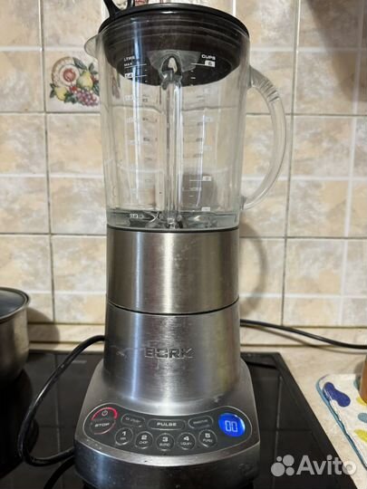 Блендер bork b700