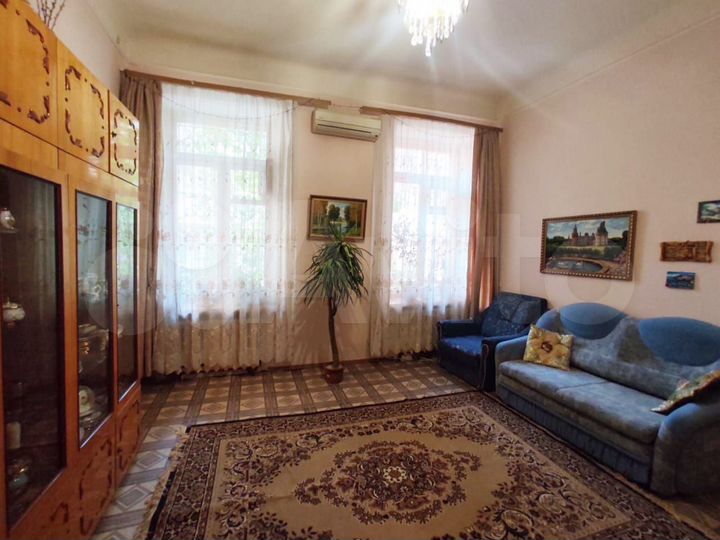 3-к. квартира, 54 м², 2/4 эт.