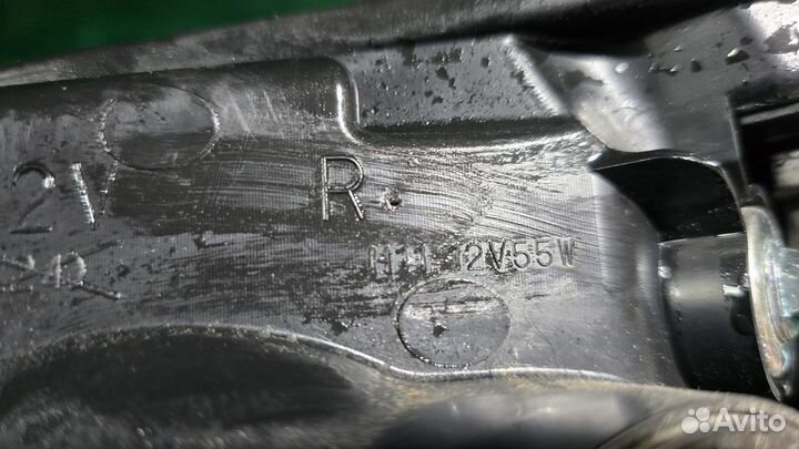 Б/У Б/У Фара передняя правая R L200/5 mitsubishi