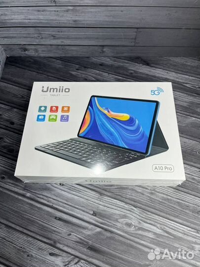 Планшет новый с клавиатурой и чехлом