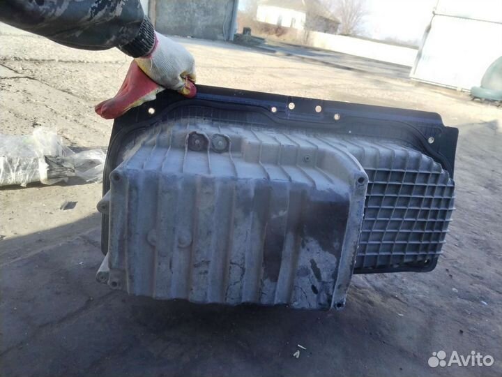 Ванночка под акб бмв е87