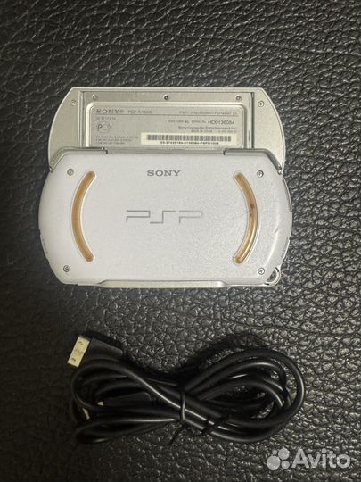 Sony PSP GO 64gb