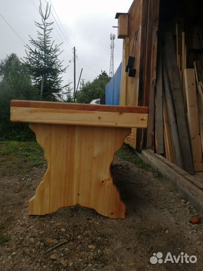 Кухонный стол