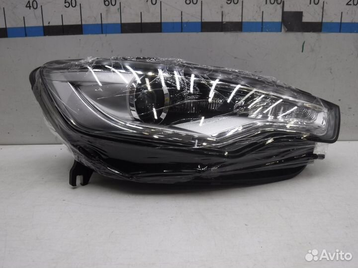 Фара правая на Audi A6