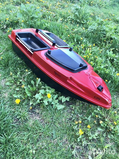 Корпус прикормочного кораблика