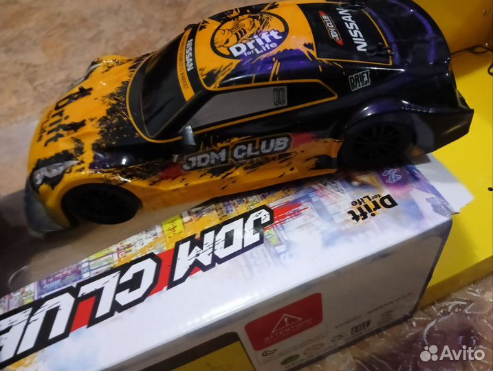 Машинка на пульте