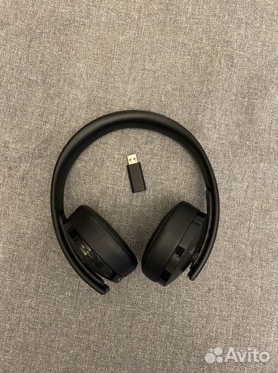 Беспроводные наушники для Playstation 4/5 gold