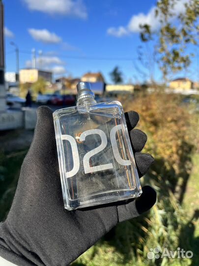 Escentric molecules 02