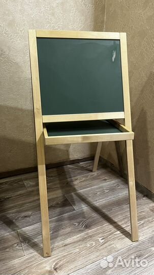 Мольберт и столик детский