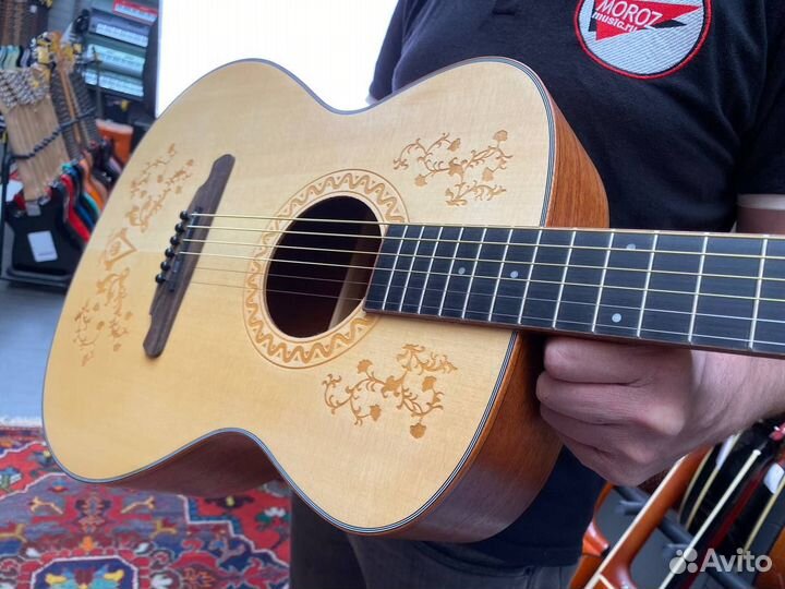 Гитара акустическая с вырезом Grand Auditorium