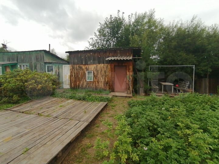 Дача 30 м² на участке 10 сот.