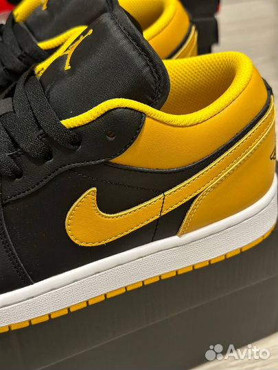 Кроссовки Nike