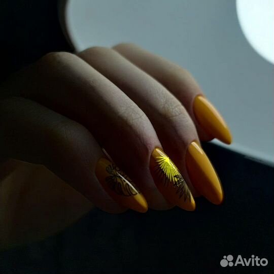 Маникюр и педикюр