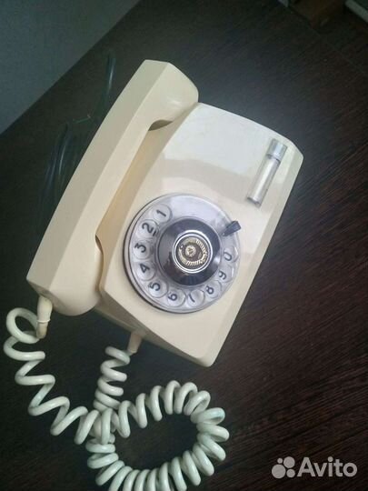 Старый телефон
