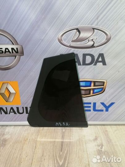 Форточка стекло двери Renault megane 3 Лев