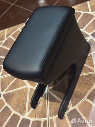 Подлокотник volkswagen polo