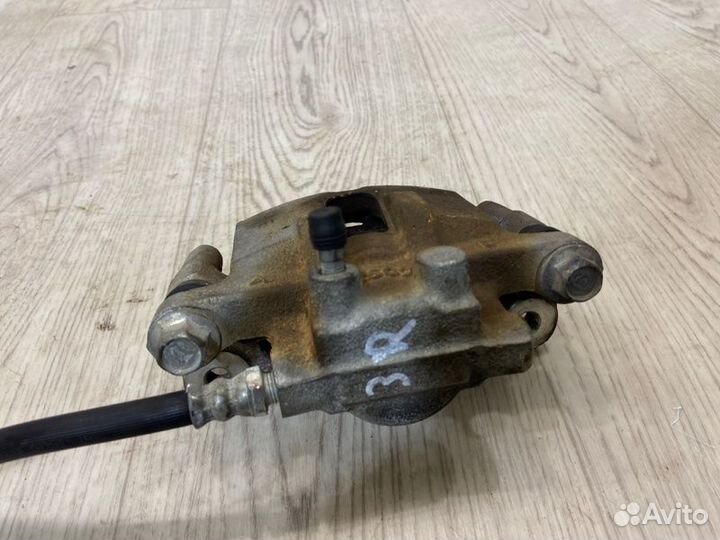 Суппорт задний правый Mitsubishi Lancer 10 CY3A