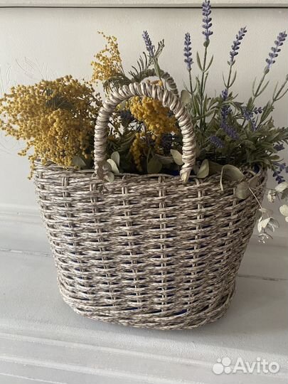 Кашпо, корзинки, подносы из ротанга