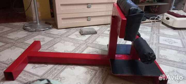 Тренажер для ног и ягодиц