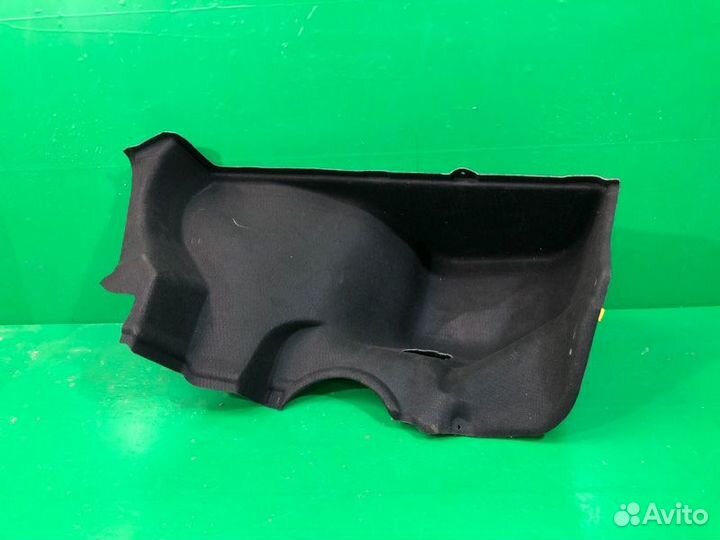 Обшивка багажника левая Toyota Camry V70 2018