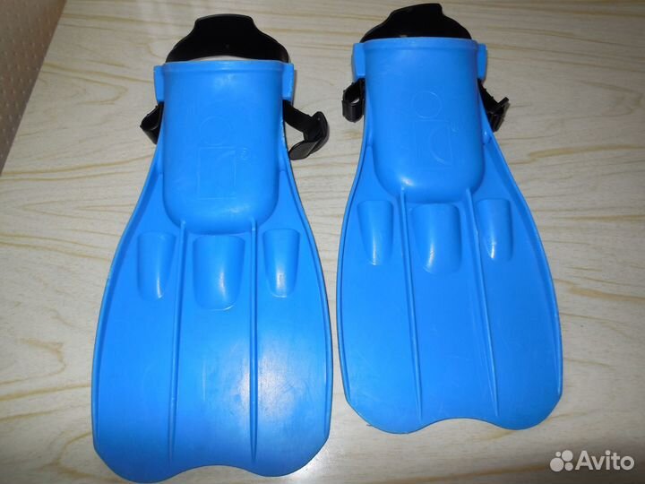 Очки для плавания, ласты детские, трубка, круг