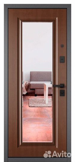 Дверь в квартиру с зеркалом