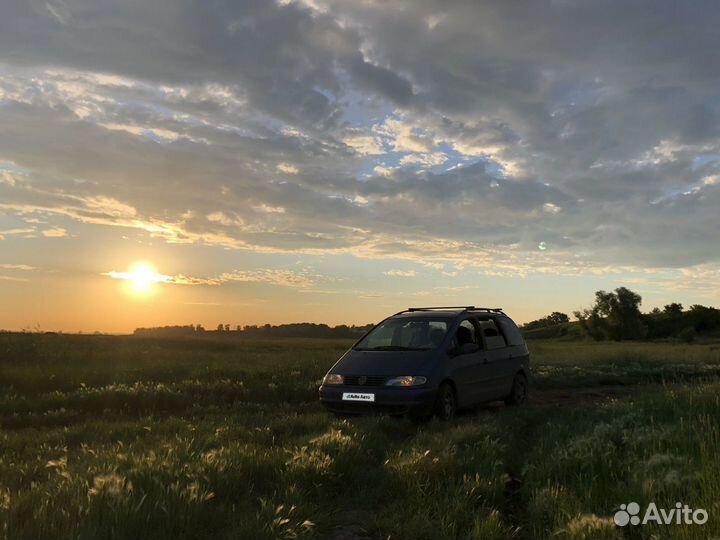 Volkswagen Sharan 2.0 МТ, 1998, 258 000 км