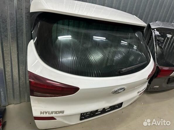 Крышка багажника Hyundai Tucson 3