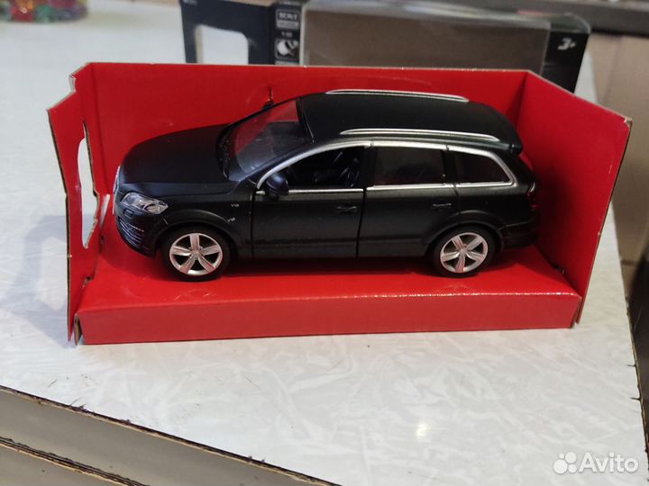 Audi q7 v12 Коллекционная