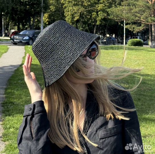 Топ ришелье и панама из рафии в стиле Lime