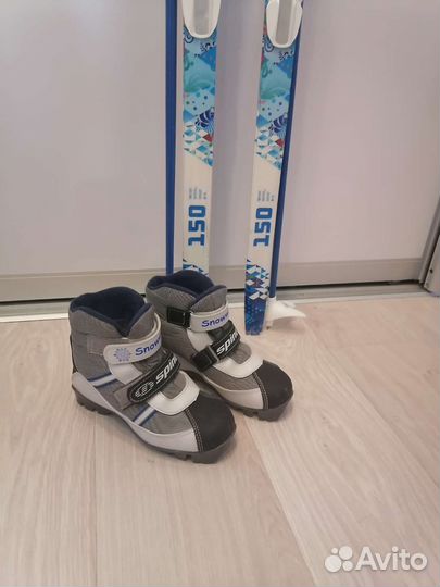 Беговые лыжи комплект