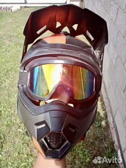 Кроссовый шлем Ataki с очками