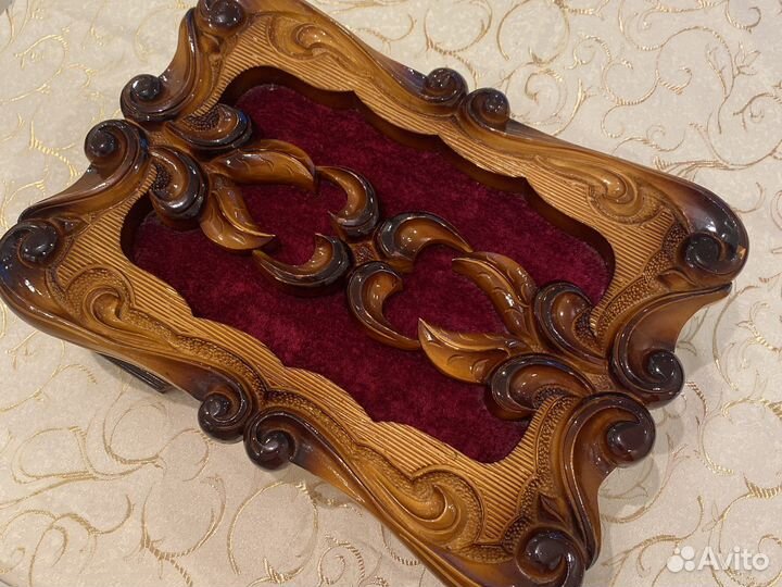 Шкатулка для украшений