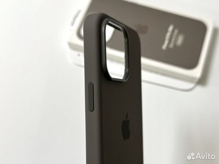 Чехол на iPhone 15 Pro Max Silicone Case