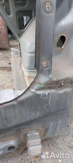 Правая боковина с фартуком Chevrolet Cobalt