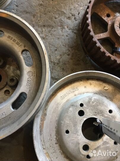 Шкив коленвала VAG Гур ролик шкиф грм