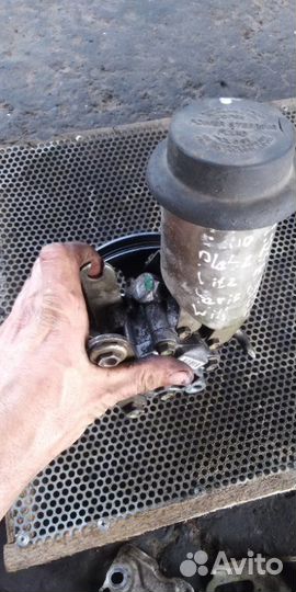 Насос гур Toyota Corolla NZE120 1NZ-FE