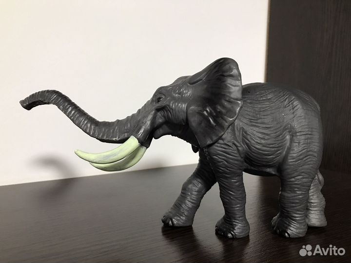 Слон Бесплатно