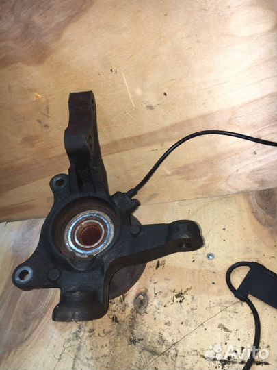 Кулак поворотный правый Geely emgrand