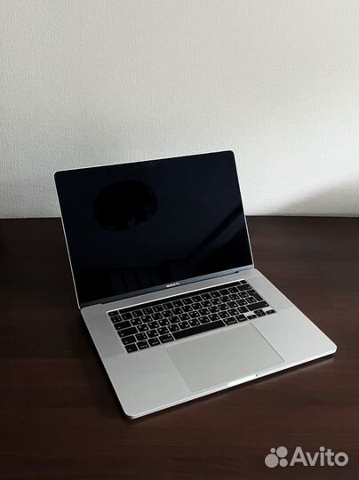 Apple macbook pro 16 2019 i7 16gb/512