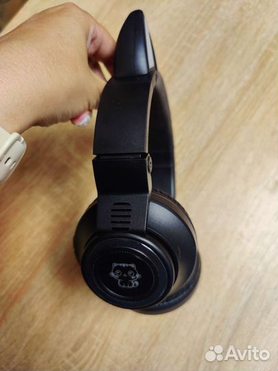 Беспроводные наушники с ушками