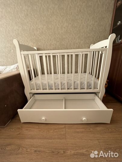 Комплект Кроватка + комод Можга (Красная Звезда)