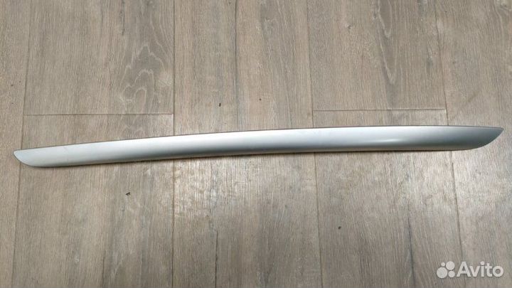 Накладка обшивки двери задняя правая Mercedes Gl