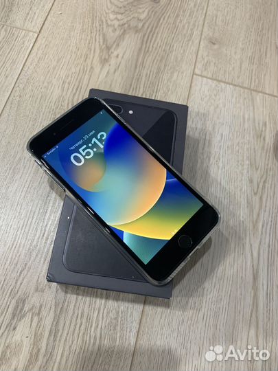iPhone 8 Plus, 64 ГБ