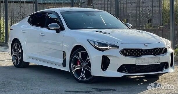 В разборе Kia Stinger 2020