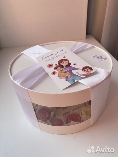 Композиция из шоколадных цветов для мамы